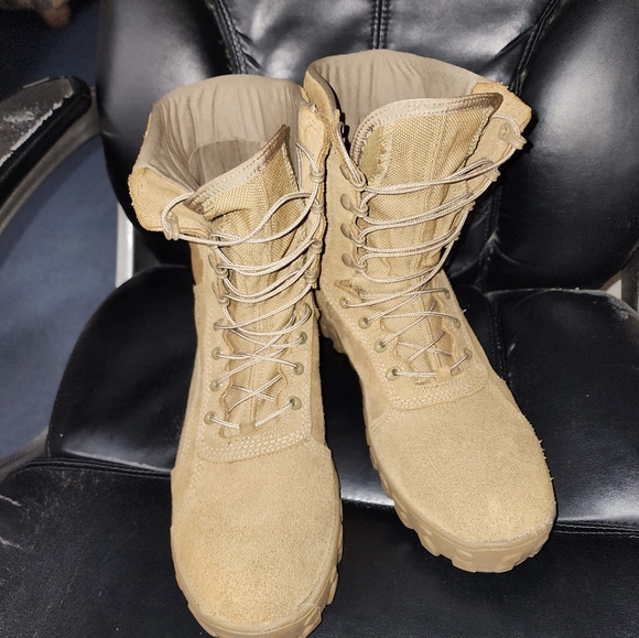 Men\'s Rocky 8\
